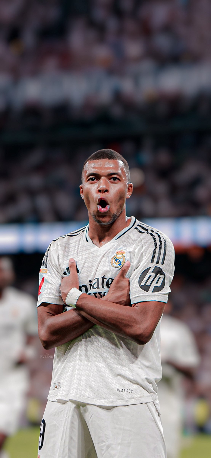 28岁葡萄牙天才中场引爆转会市场，四大豪门争夺激烈，沙特球队难留才华