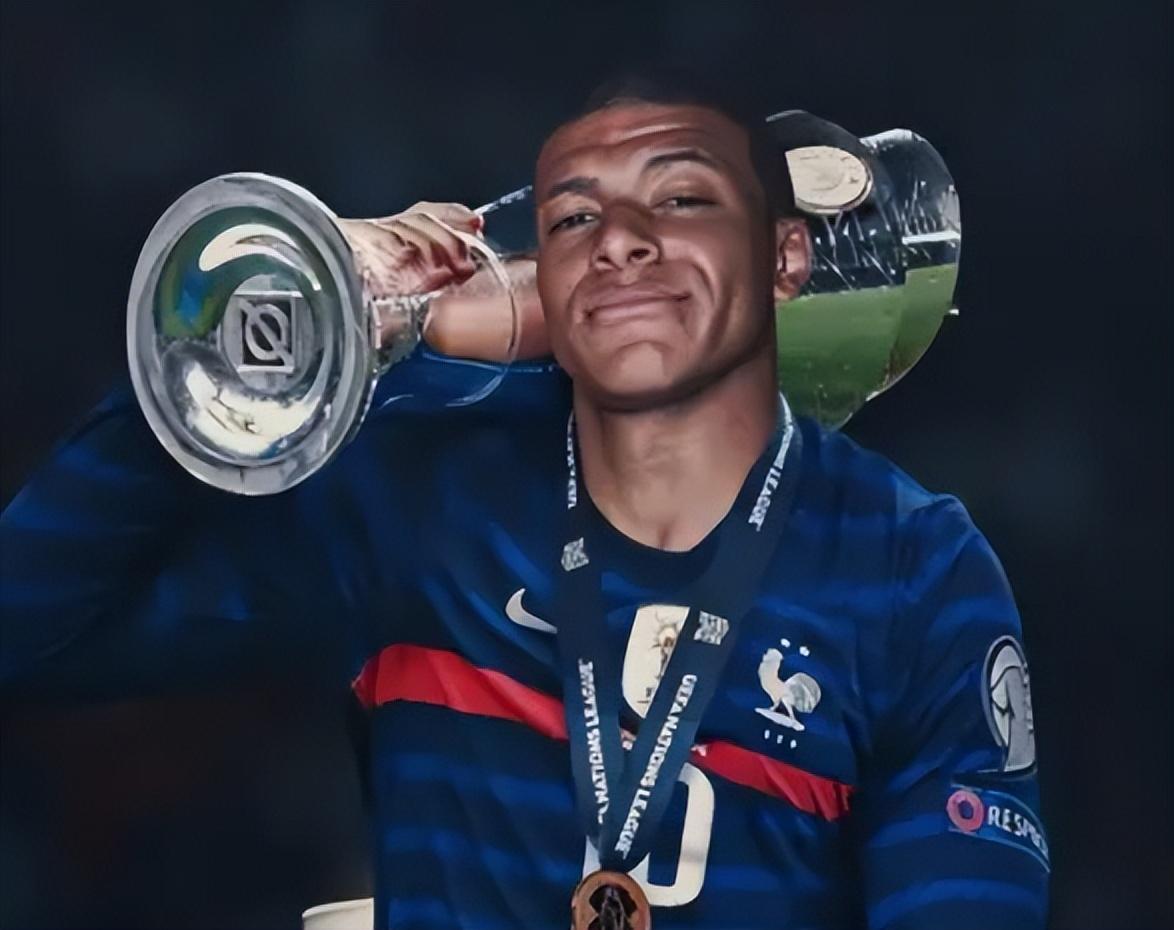 国服《帝国神话》是兄弟就一起：吃饭！睡觉！打群架！