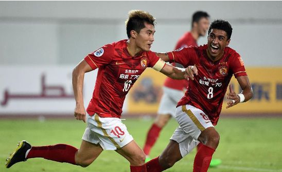 五球大胜 大巴黎主场击败雷恩