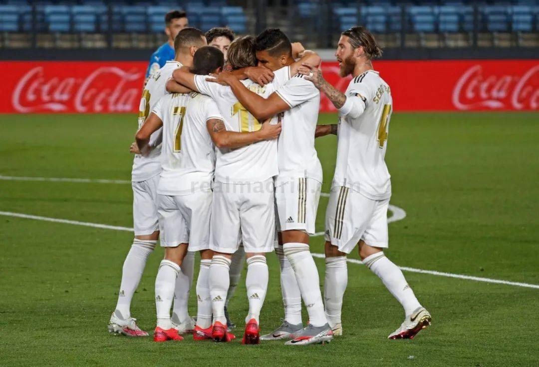 火箭惜败神剧情：杜兰特丢绝杀 伊森补篮绝杀超时 杨瀚森4中1躺赢