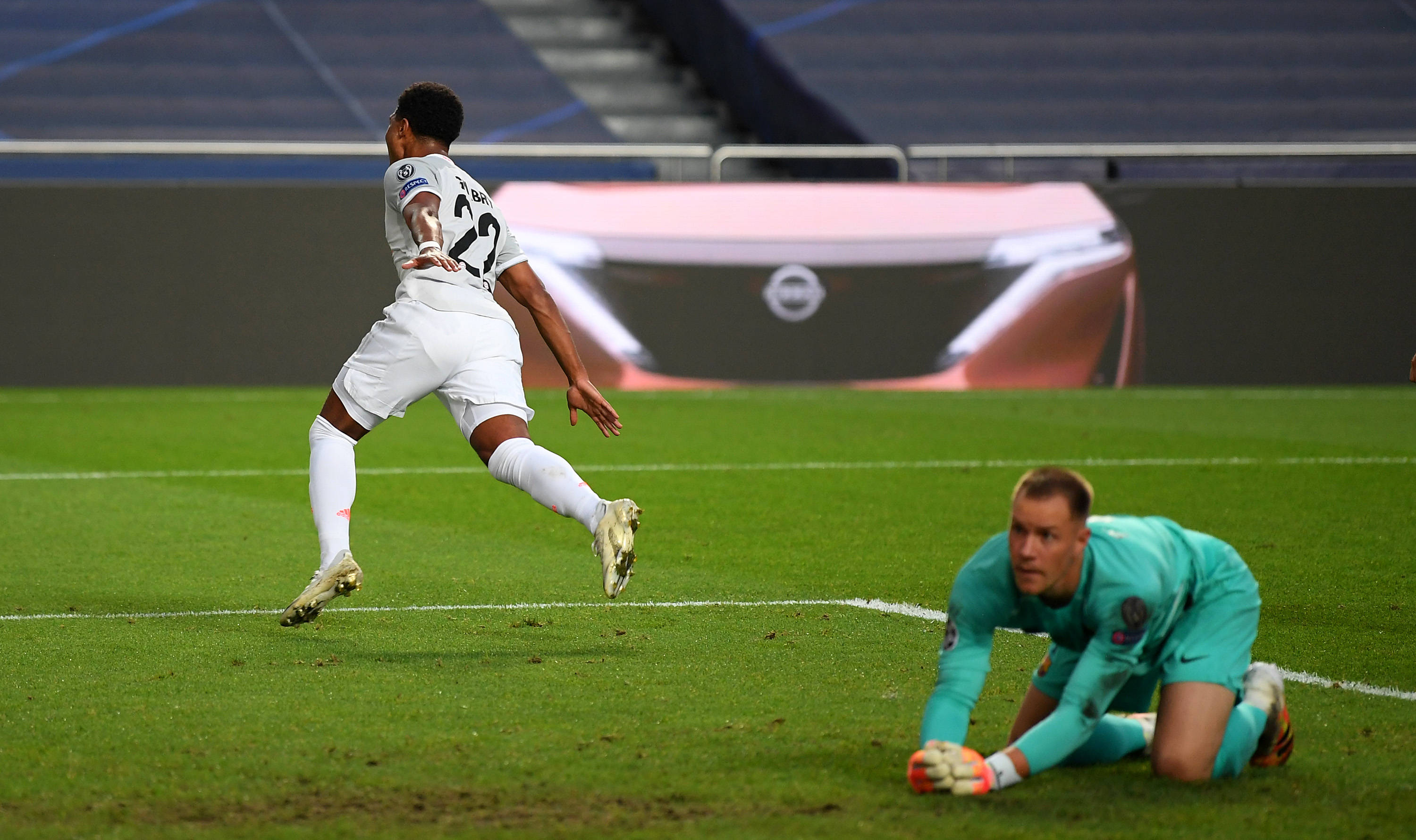 游族网络与人民创投、中科曙光共同发起“新质生产力数字化创新联盟”